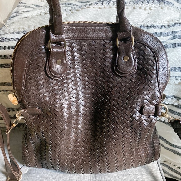 Floppy Woven Leather Bag - Picture 1 of 4